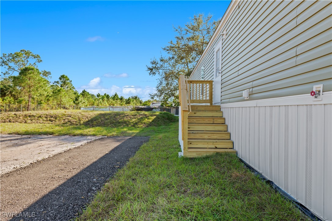 3 Bed ManufacturedHome for Sale in Montura, FL, $249,950 — photo 6