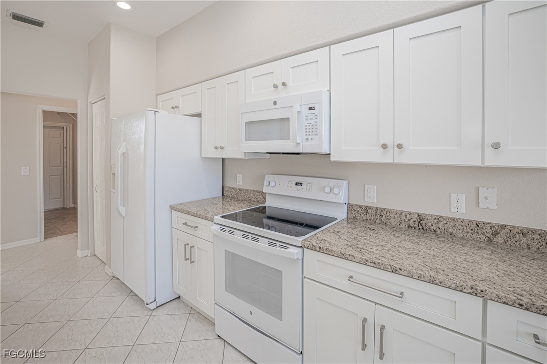 3 Bed SingleFamilyResidence for Sale in Port Charlotte, FL — photo 6