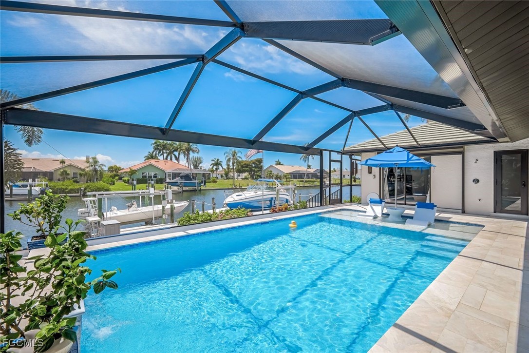 3 Bed Pool Home for Sale in Palm Acres, photo 6
