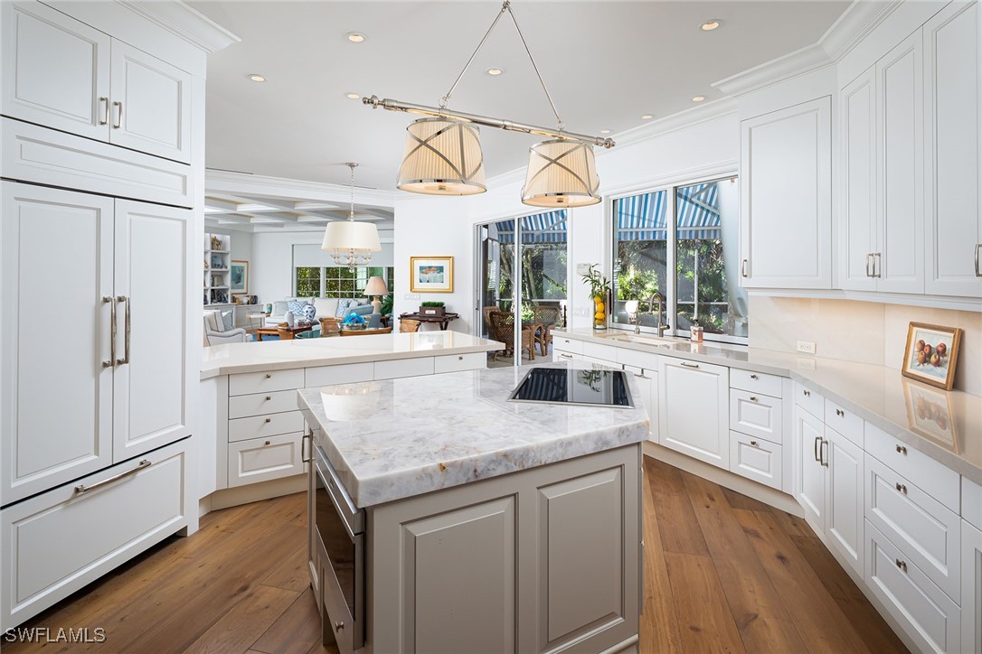 4 Bed Pool Home for Sale in Naples, photo 6