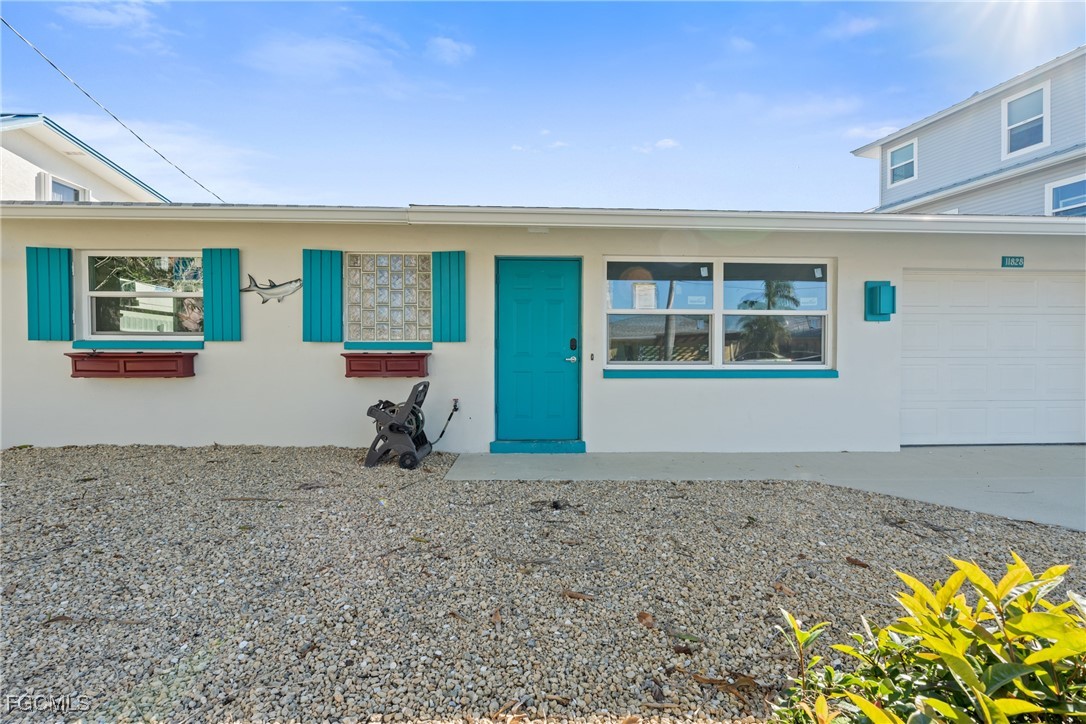 2 Bed Waterfront Home for Sale in Matlacha, FL, $399,999 — photo 6