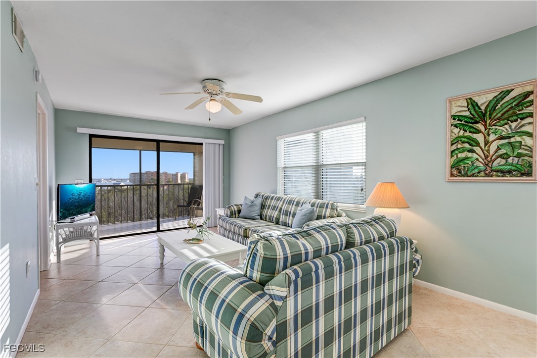 2 Bed Condominium for Sale in Fort Myers Beach, FL, $324,900 — photo 6