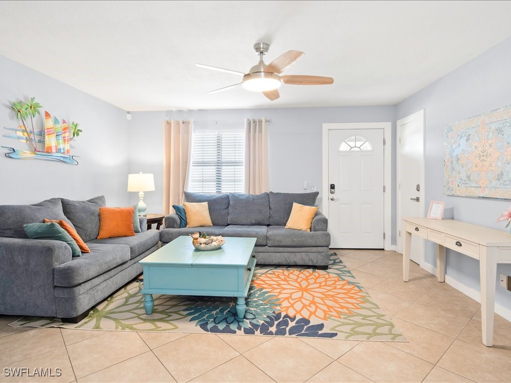 3 Bed SingleFamilyResidence for Sale in Naples, photo 6