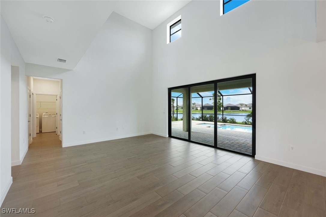 5 Bed Pool Home for Sale in Verdana Village, photo 6