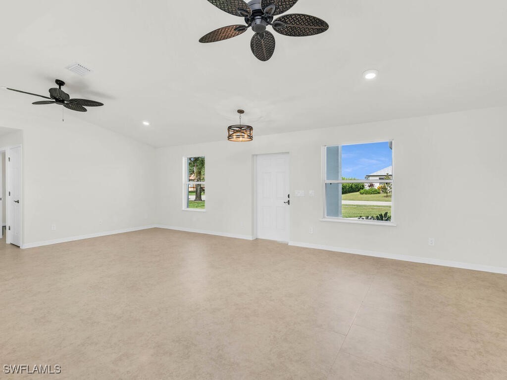 3 Bed SingleFamilyResidence for Sale in Naples, FL, $529,000 — photo 6