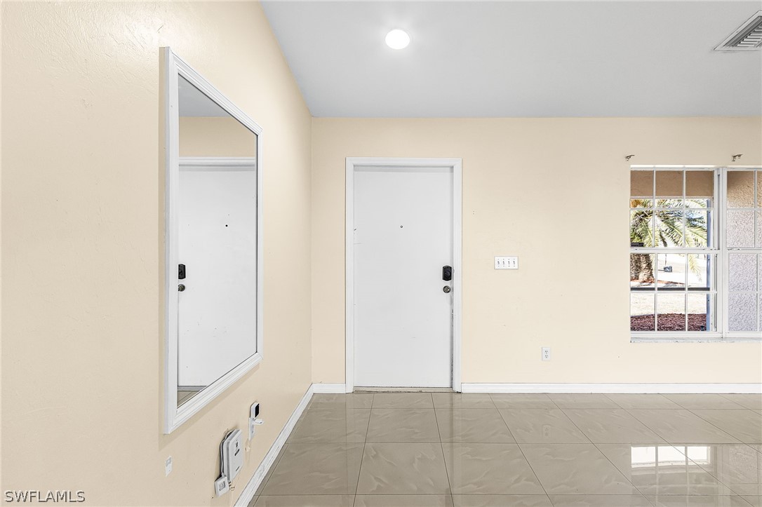 3 Bed SingleFamilyResidence for Sale in Cape Coral, FL — photo 6
