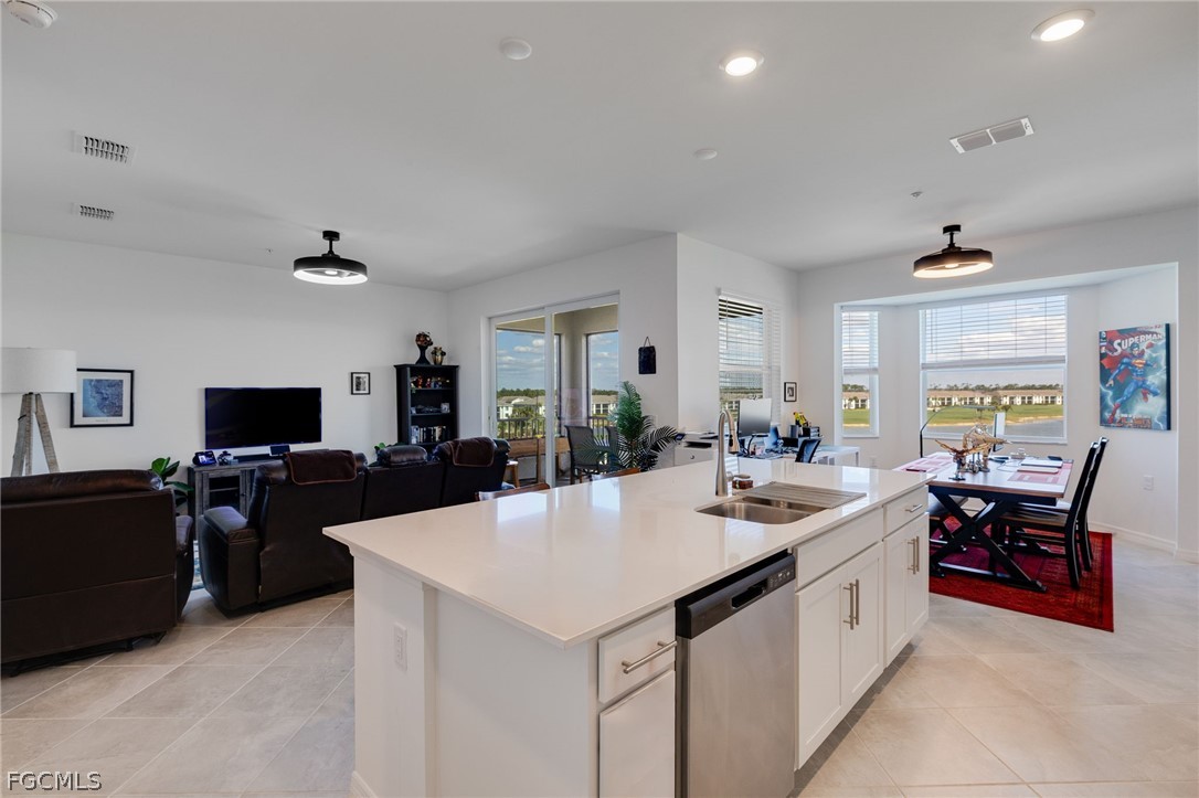2 Bed Waterfront Home for Sale in Punta Gorda, FL — photo 6
