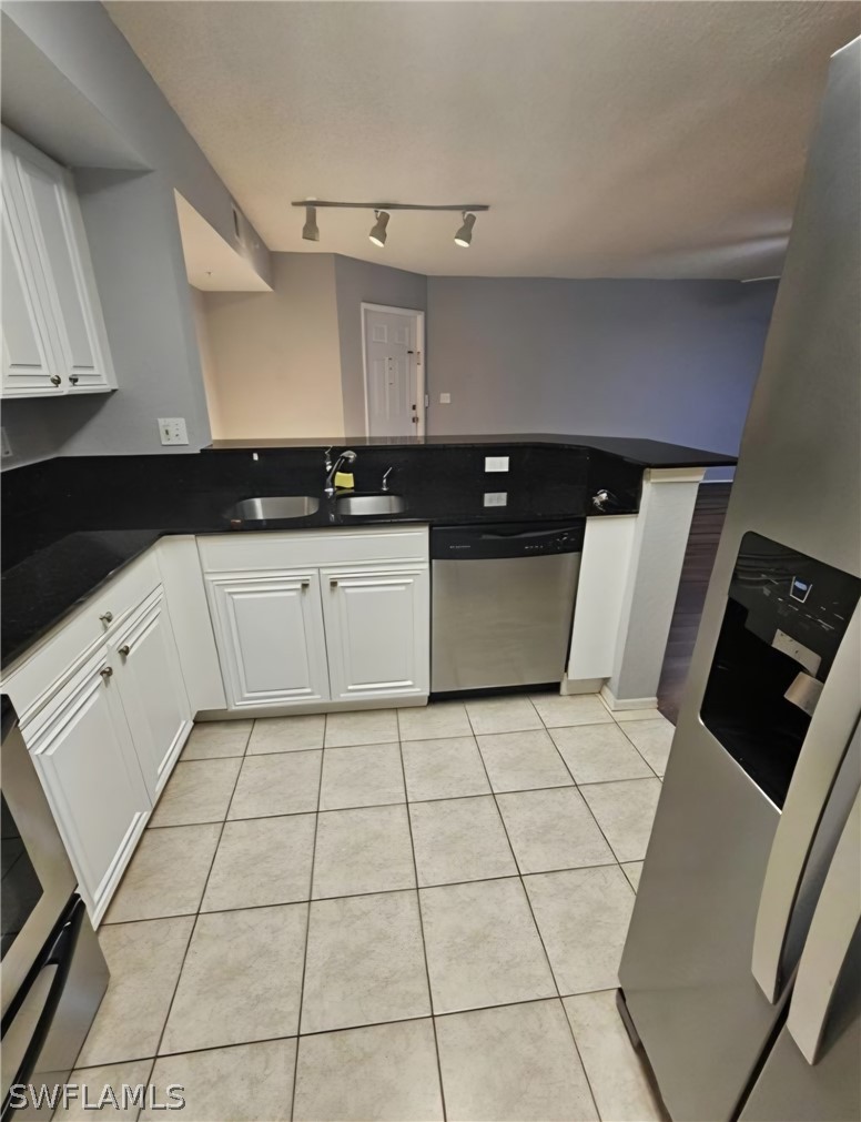 1 Bed Waterfront Home for Sale in Naples, FL — photo 6
