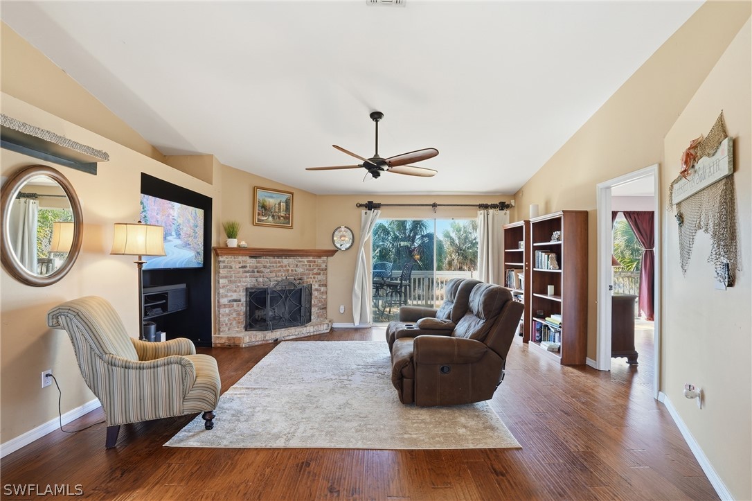 3 Bed SingleFamilyResidence for Sale in Naples, photo 6