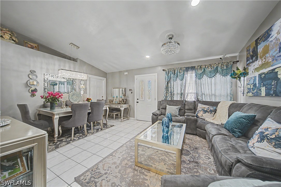 4 Bed SingleFamilyResidence for Sale in Naples, photo 6