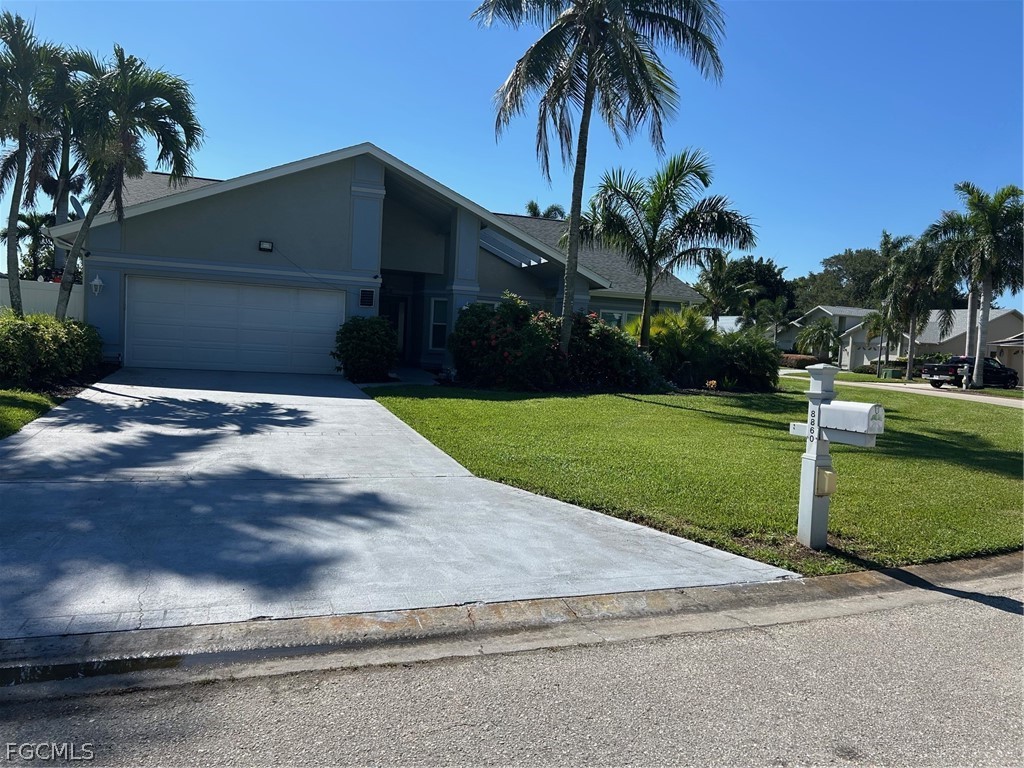 3 Bed Pool Home for Sale in Banyan Cove, photo 6
