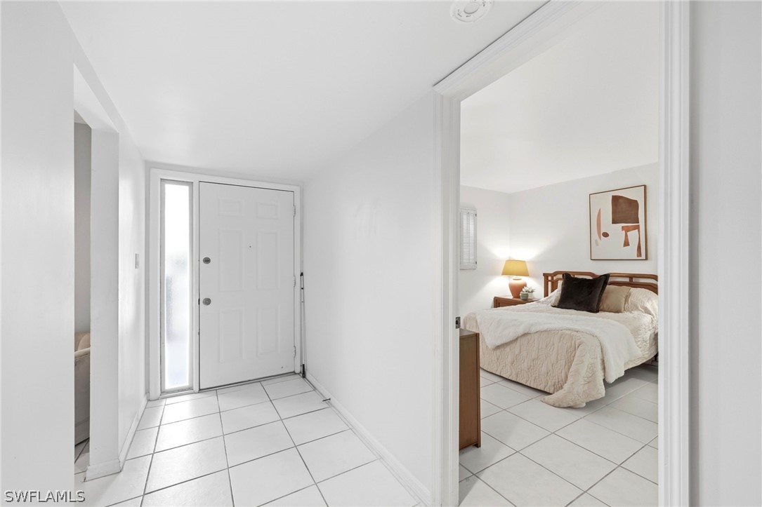 2 Bed Condominium for Sale in Naples, photo 6