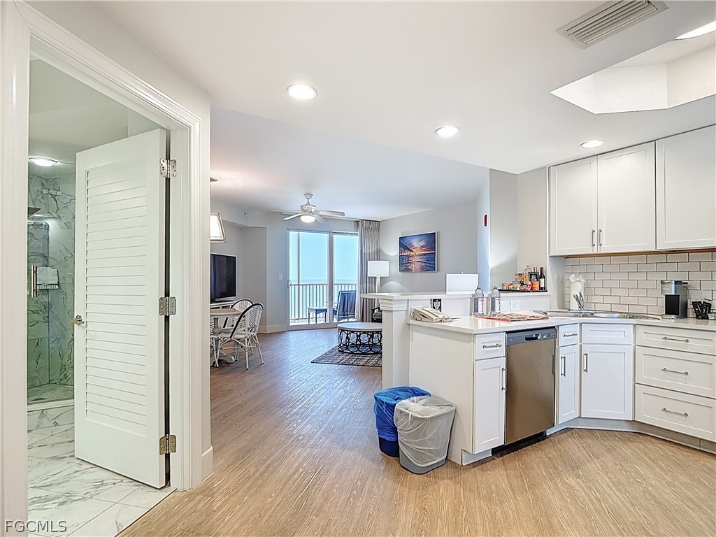 1 Bed Waterfront Home for Sale in White Sand Villas, photo 6