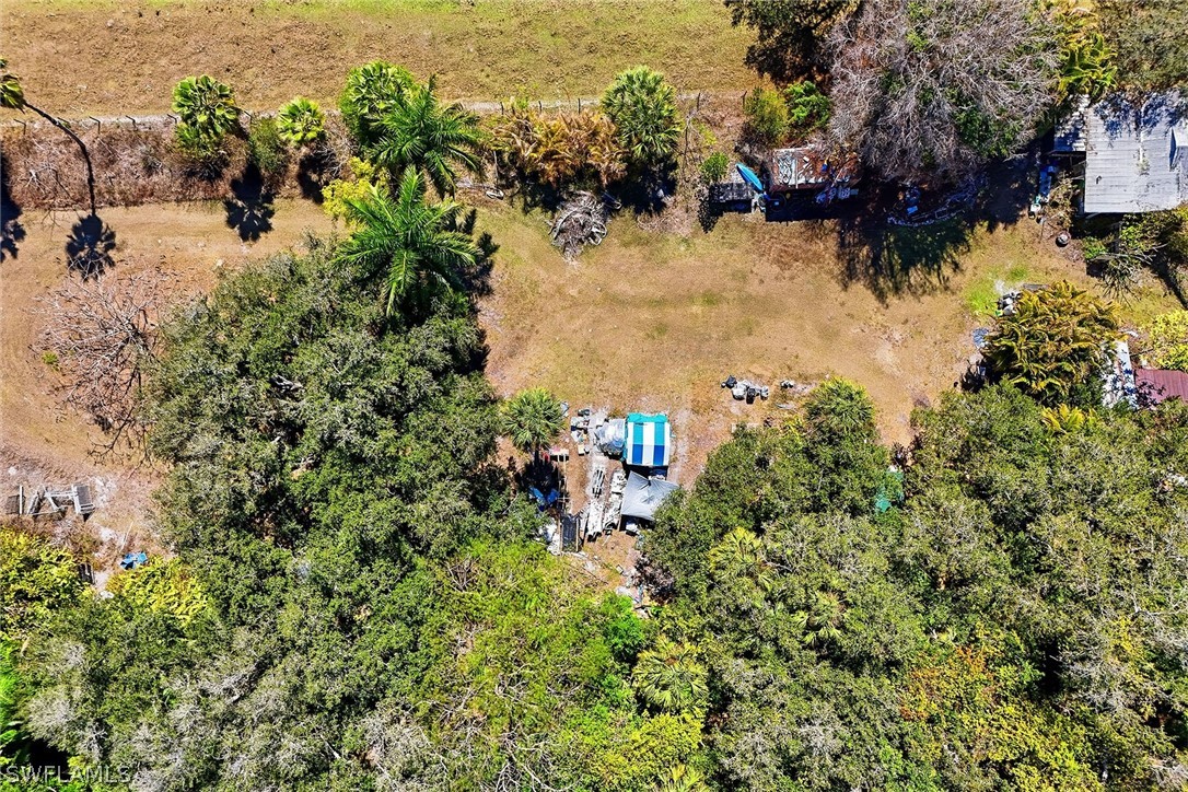 2 Bed SingleFamilyResidence for Sale in Buckingham, FL — photo 6