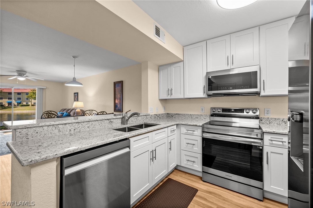 2 Bed Condominium for Sale in Naples, photo 6