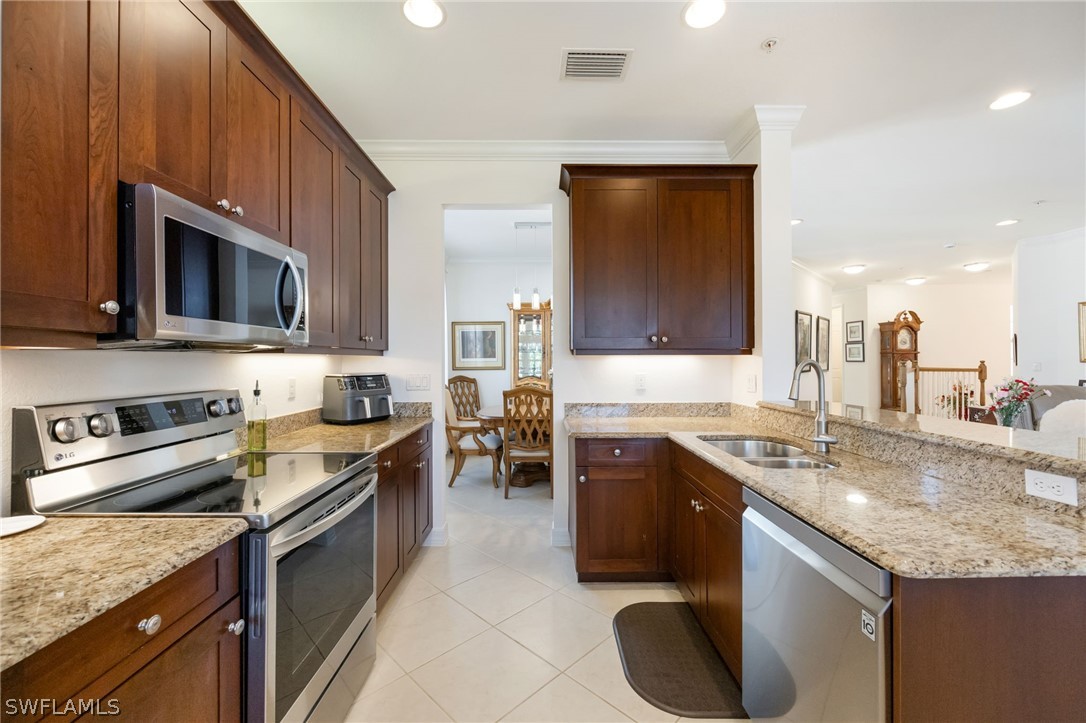3 Bed Waterfront Home for Sale in Naples, FL, $565,000 — photo 6