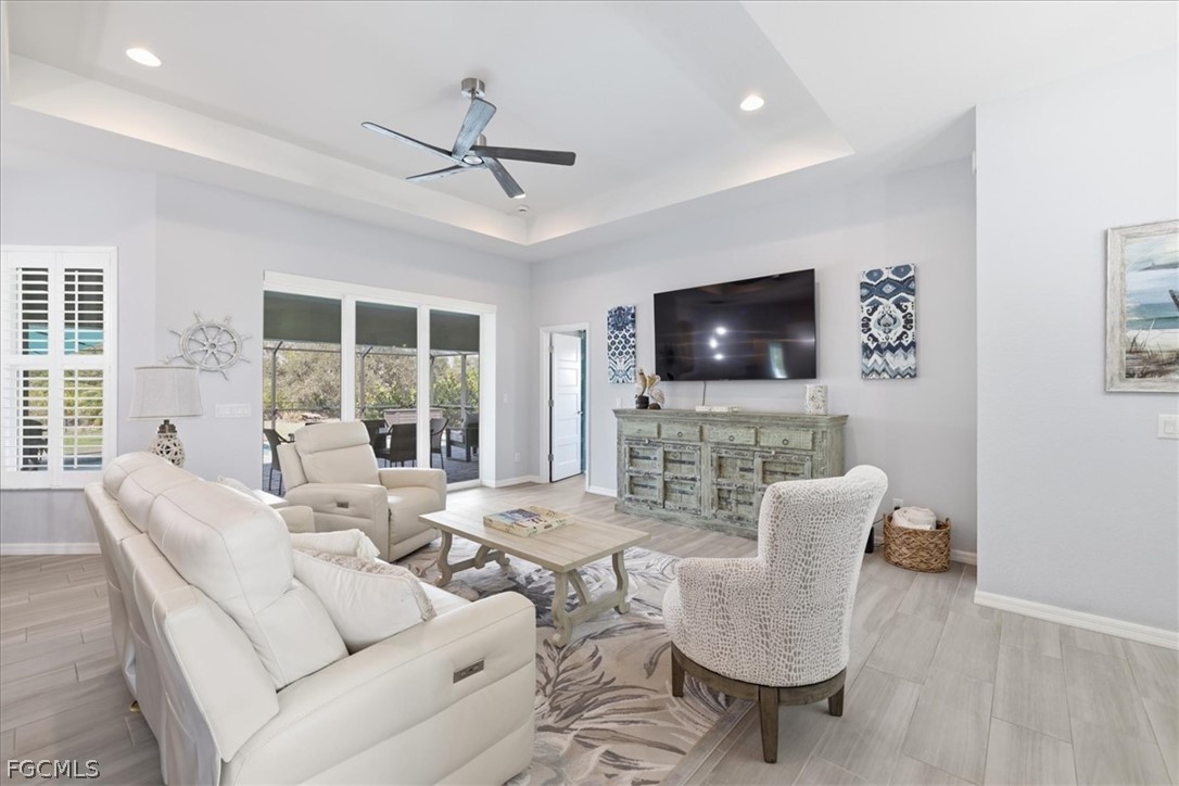 3 Bed Pool Home for Sale in Rotonda Sands, photo 6