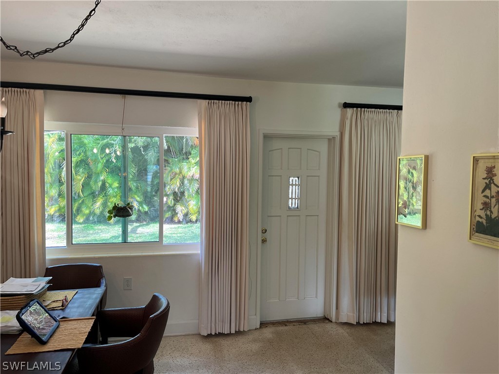 3 Bed SingleFamilyResidence for Sale in Edison Park, FL — photo 6