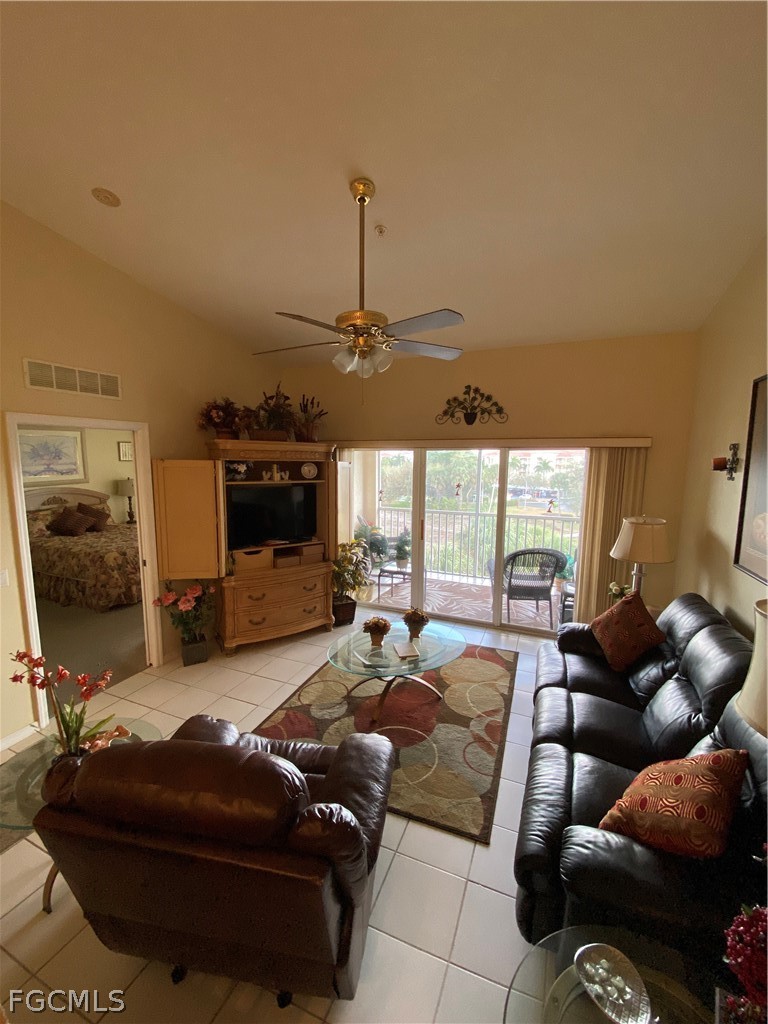 2 Bed Pool Home for Sale in Clubhouse Villas, FL, $159,999 — photo 6