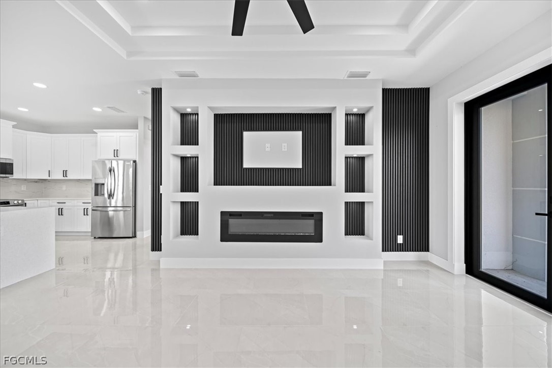 3 Bed SingleFamilyResidence for Sale in Cape Coral, photo 6