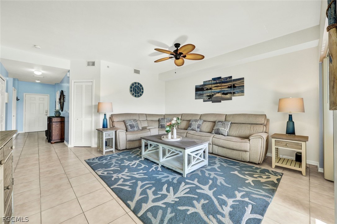 2 Bed Condominium for Sale in Clubhouse Villas, FL, $189,000 — photo 6