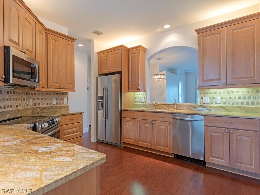2 Bed Waterfront Home for Sale in Naples, photo 6