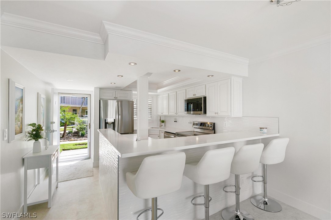 2 Bed Waterfront Home for Sale in Marco Island, photo 6