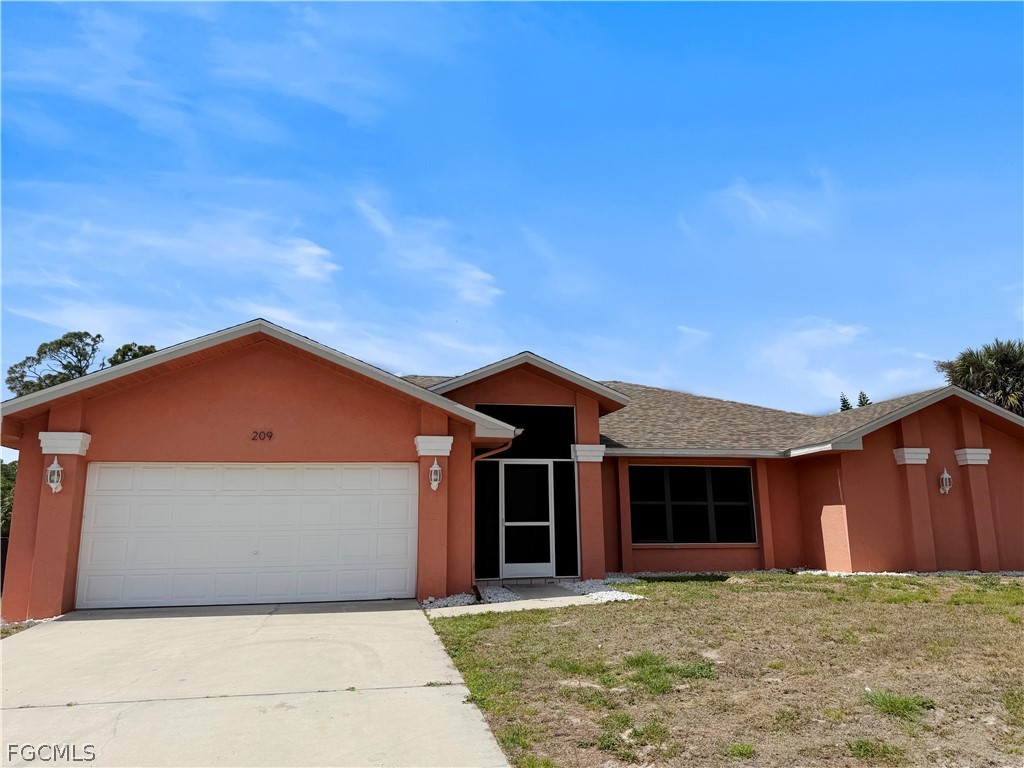 3 Bed SingleFamilyResidence for Sale in Lehigh Acres, photo 6