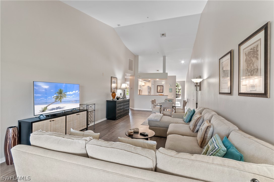 3 Bed Condominium for Sale in Worthington Way, photo 6