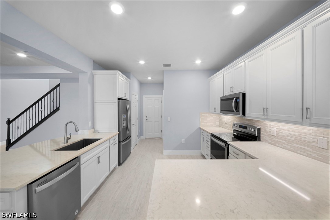 3 Bed SingleFamilyResidence for Sale in Westbrook, photo 6