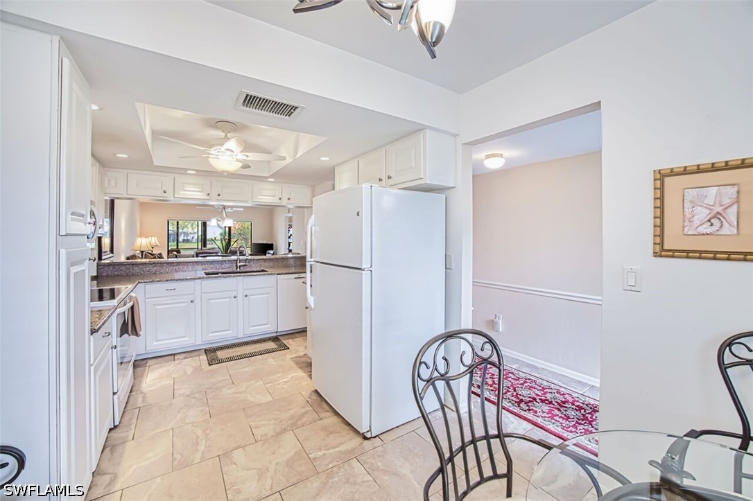 2 Bed Waterfront Home for Sale in Fort Myers, photo 6