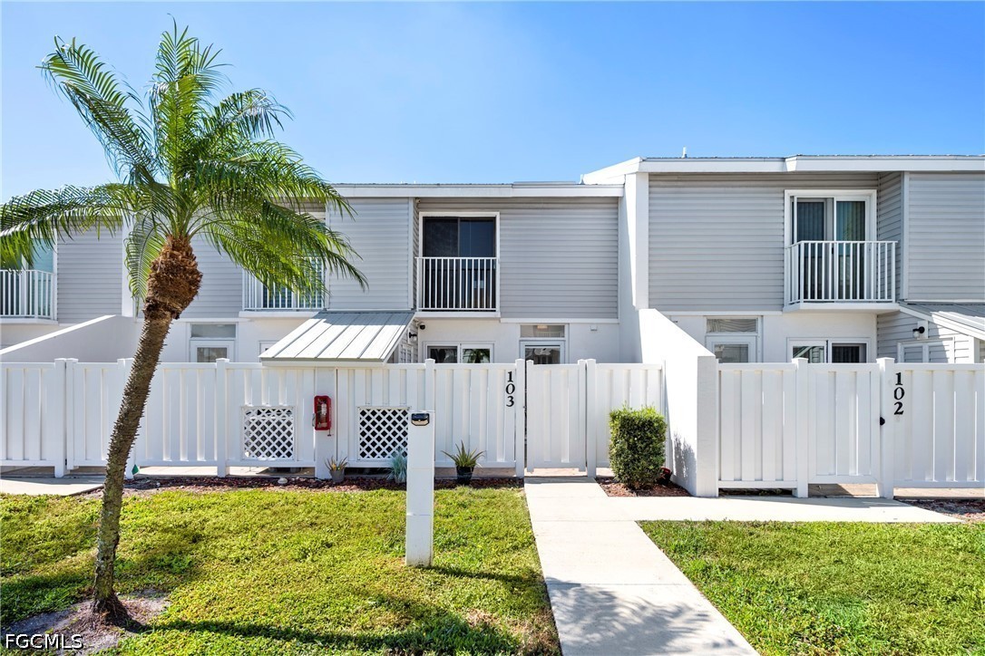 2 Bed Waterfront Home for Sale in Boardwalk Caper, FL — photo 6