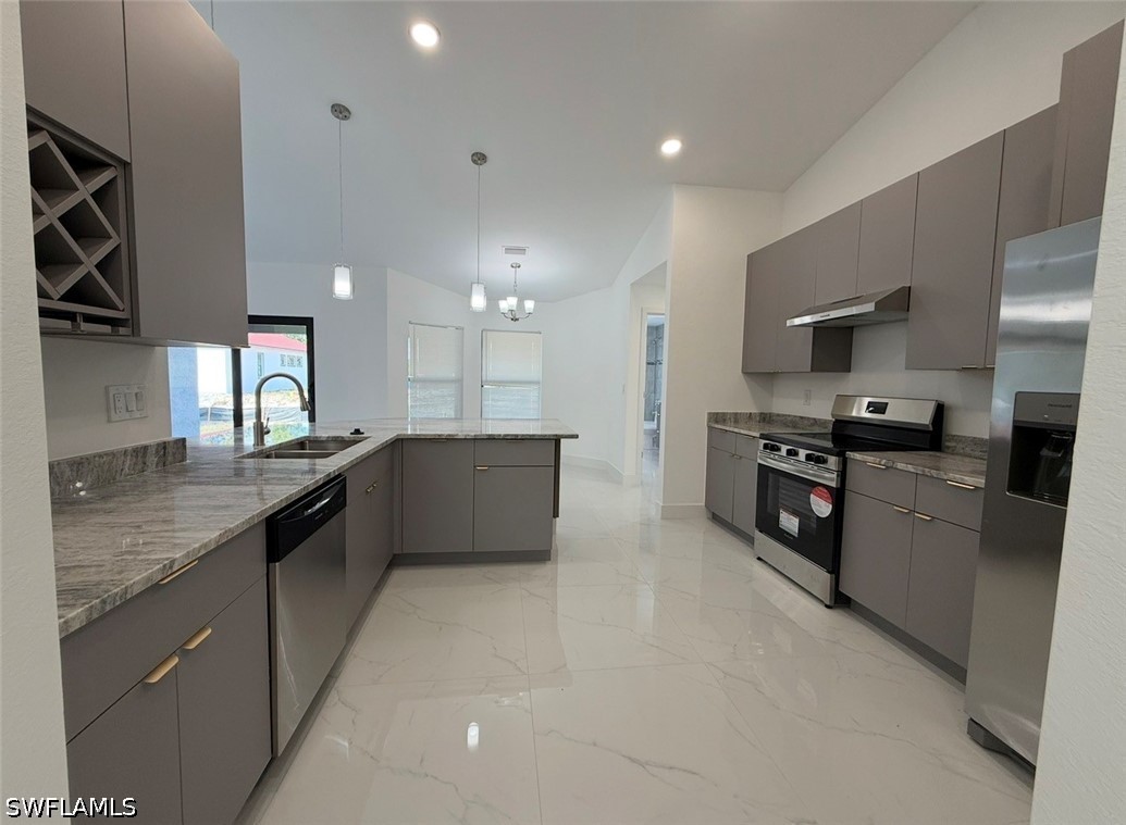 4 Bed SingleFamilyResidence for Sale in Lehigh Acres, photo 6