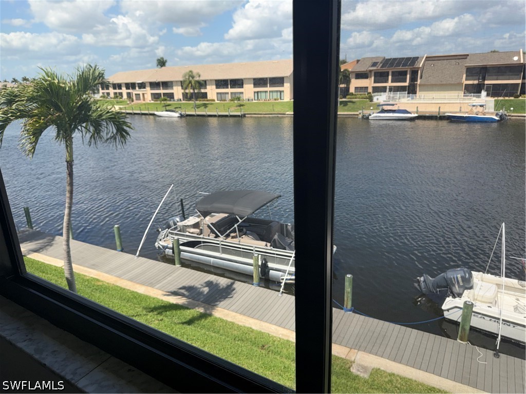 2 Bed Waterfront Home for Sale in Cape Coral, photo 6