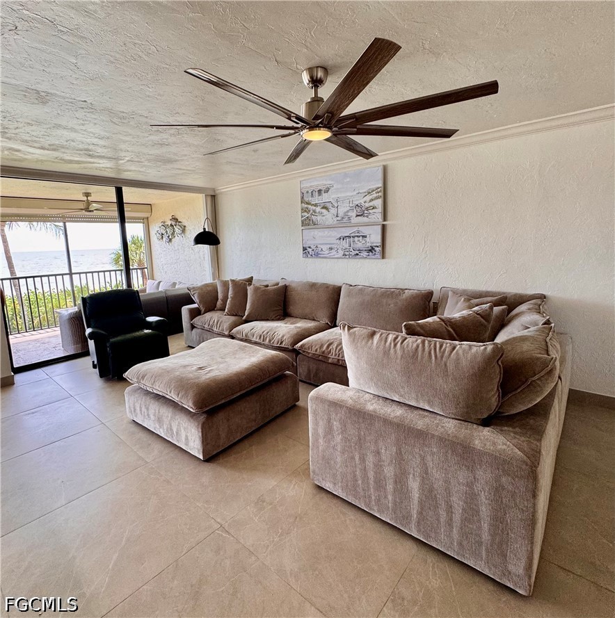 2 Bed Waterfront Home for Sale in Bayshores, photo 6