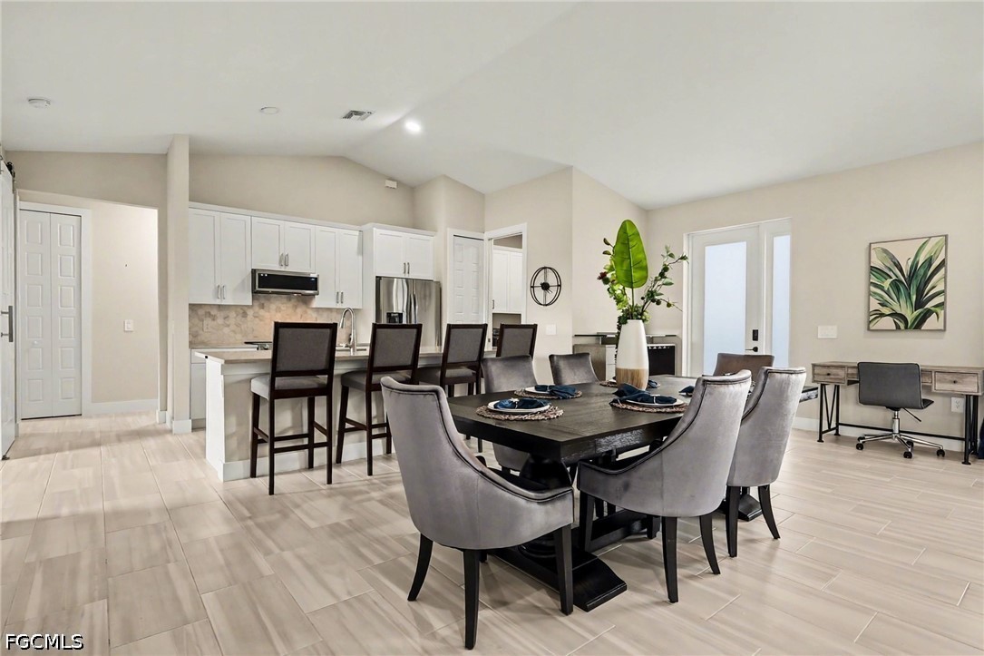 3 Bed Pool Home for Sale in Cape Coral, photo 6