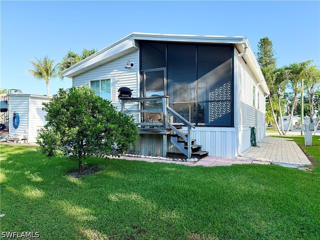 1 Bed ManufacturedHome for Sale in Naples, FL, $135,000 — photo 6