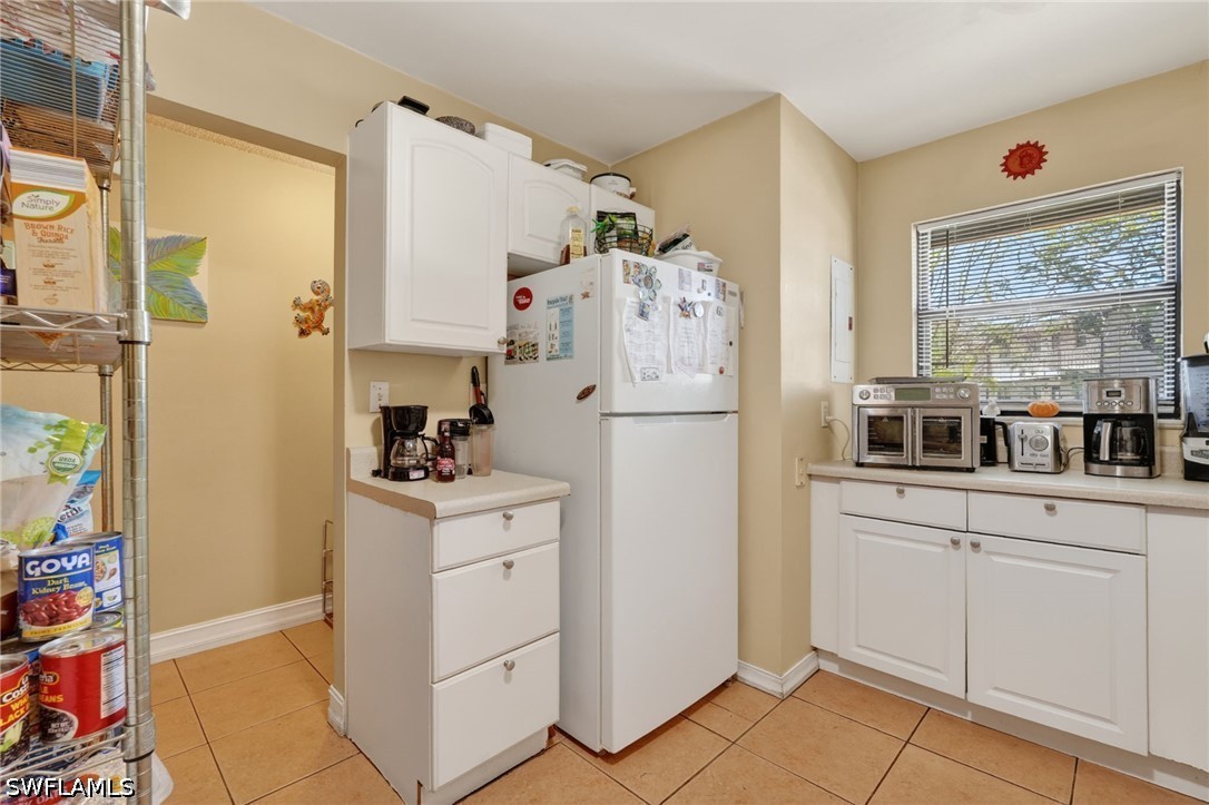 2 Bed Condominium for Sale in Naples, photo 6