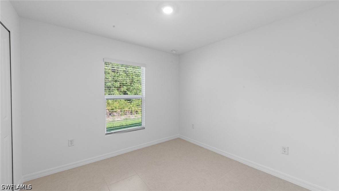 4 Bed SingleFamilyResidence for Sale in Lehigh Acres, photo 6