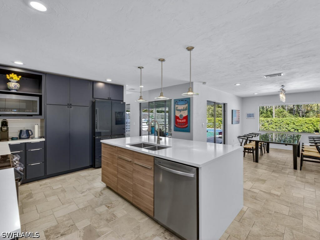 3 Bed Pool Home for Sale in Weber Woods, photo 6