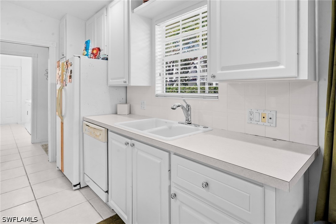 2 Bed Waterfront Home for Sale in San Remo, photo 6