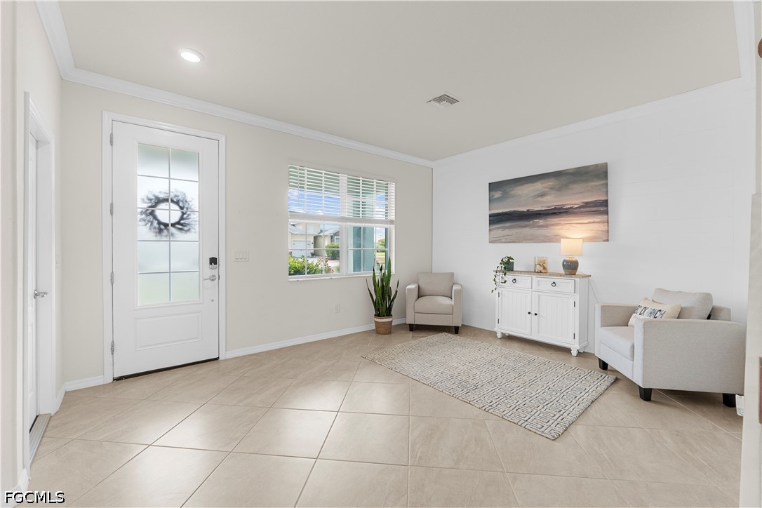 5 Bed Pool Home for Sale in Trails Edge, photo 6
