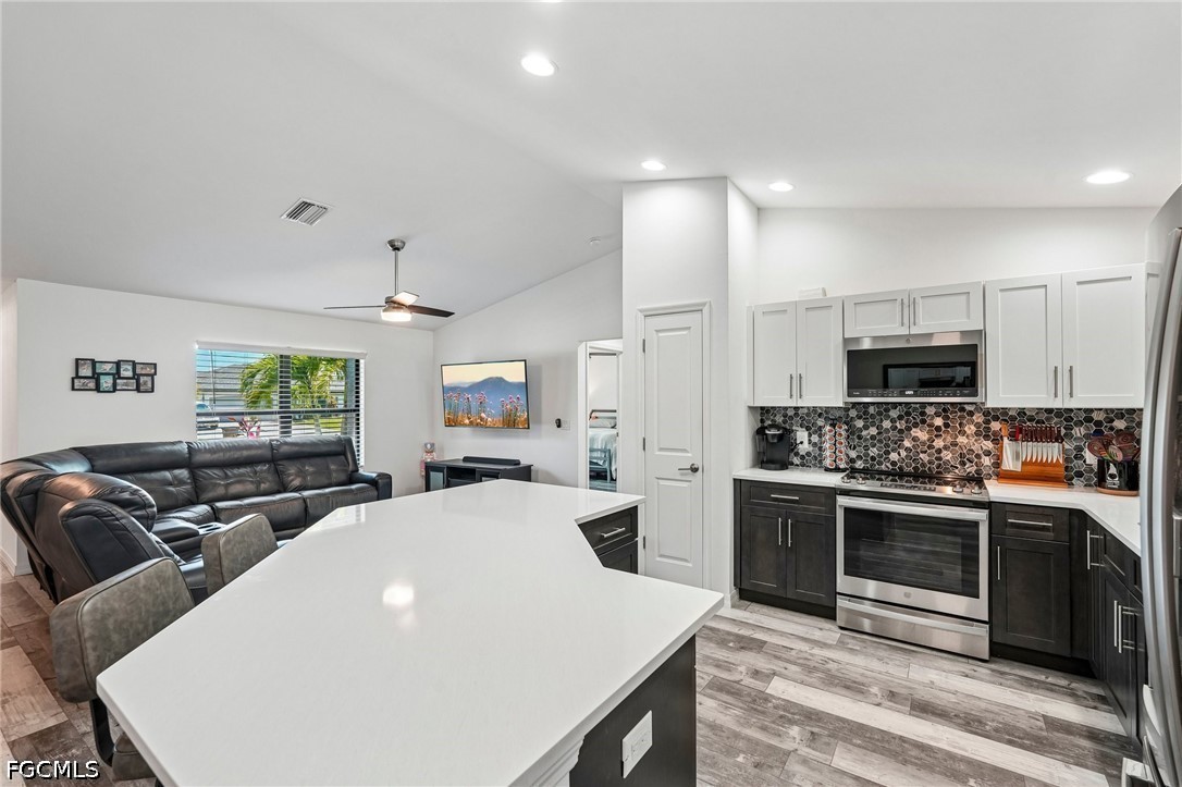 4 Bed SingleFamilyResidence for Sale in Cape Coral, FL — photo 6