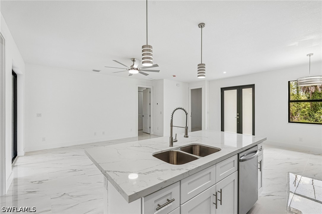 3 Bed SingleFamilyResidence for Sale in Port Charlotte, photo 6