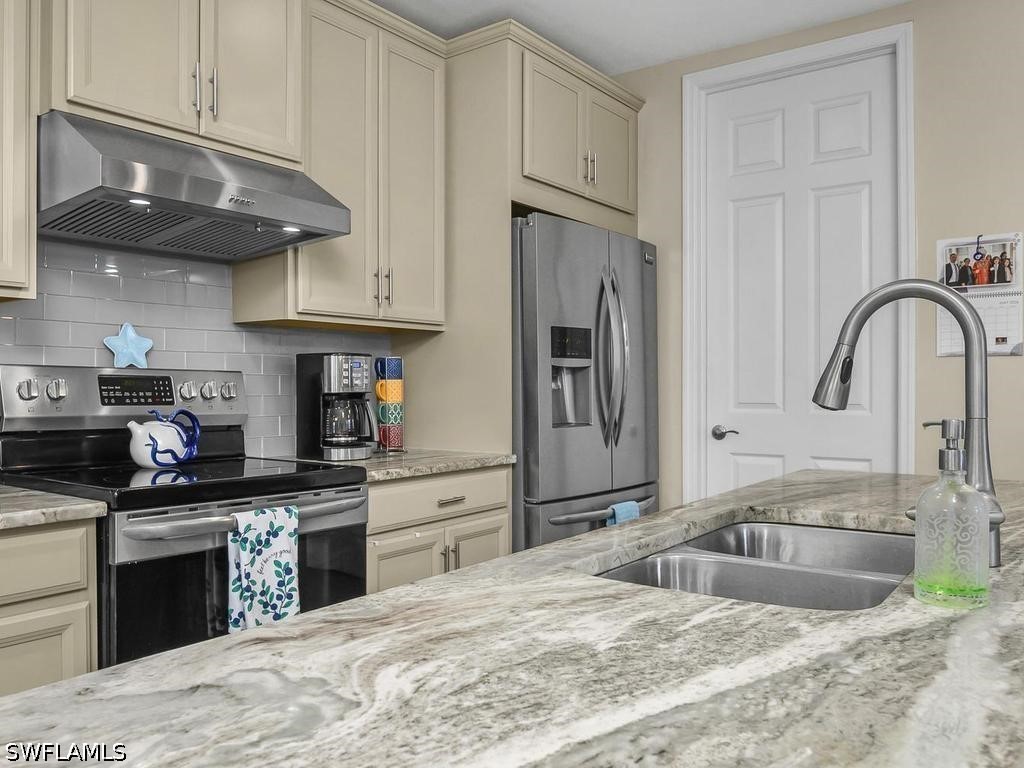 2 Bed Attached for Sale in Coral Harbor, FL, $474,000 — photo 6