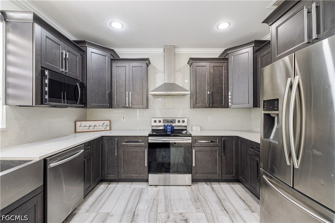 4 Bed Pool Home for Sale in Silverlakes, photo 6