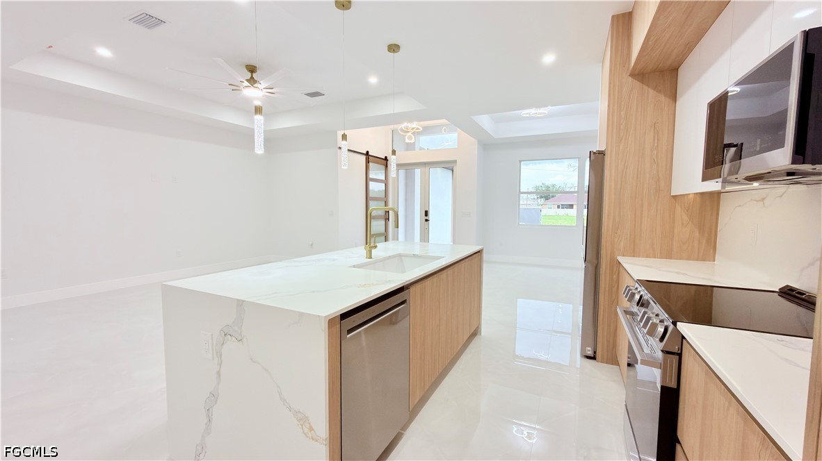 4 Bed SingleFamilyResidence for Sale in Lehigh Acres, photo 6