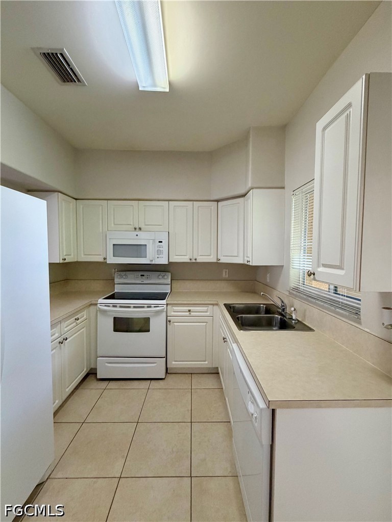 2 Bed Condominium for Sale in Fort Myers, photo 6