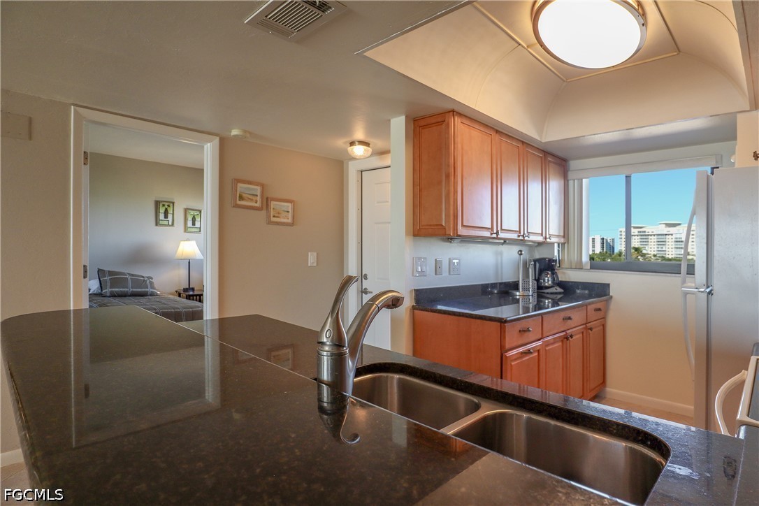 2 Bed Waterfront Home for Sale in Carlos Pointe, photo 6