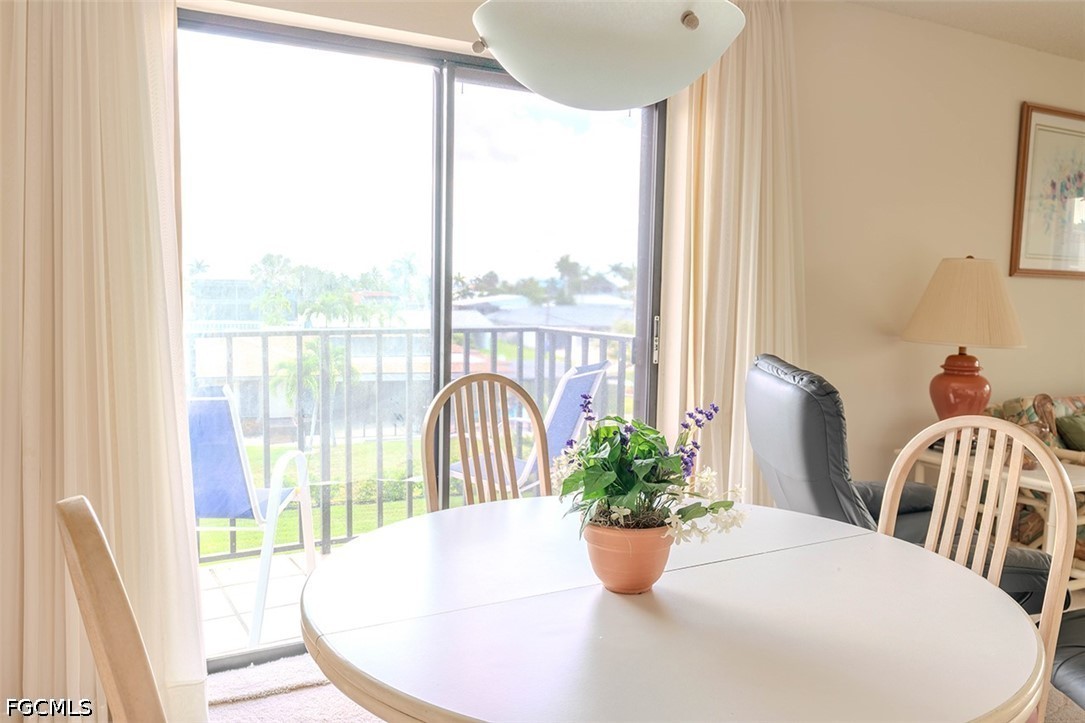 2 Bed Condominium for Sale in Fort Myers Beach, FL, $299,000 — photo 6